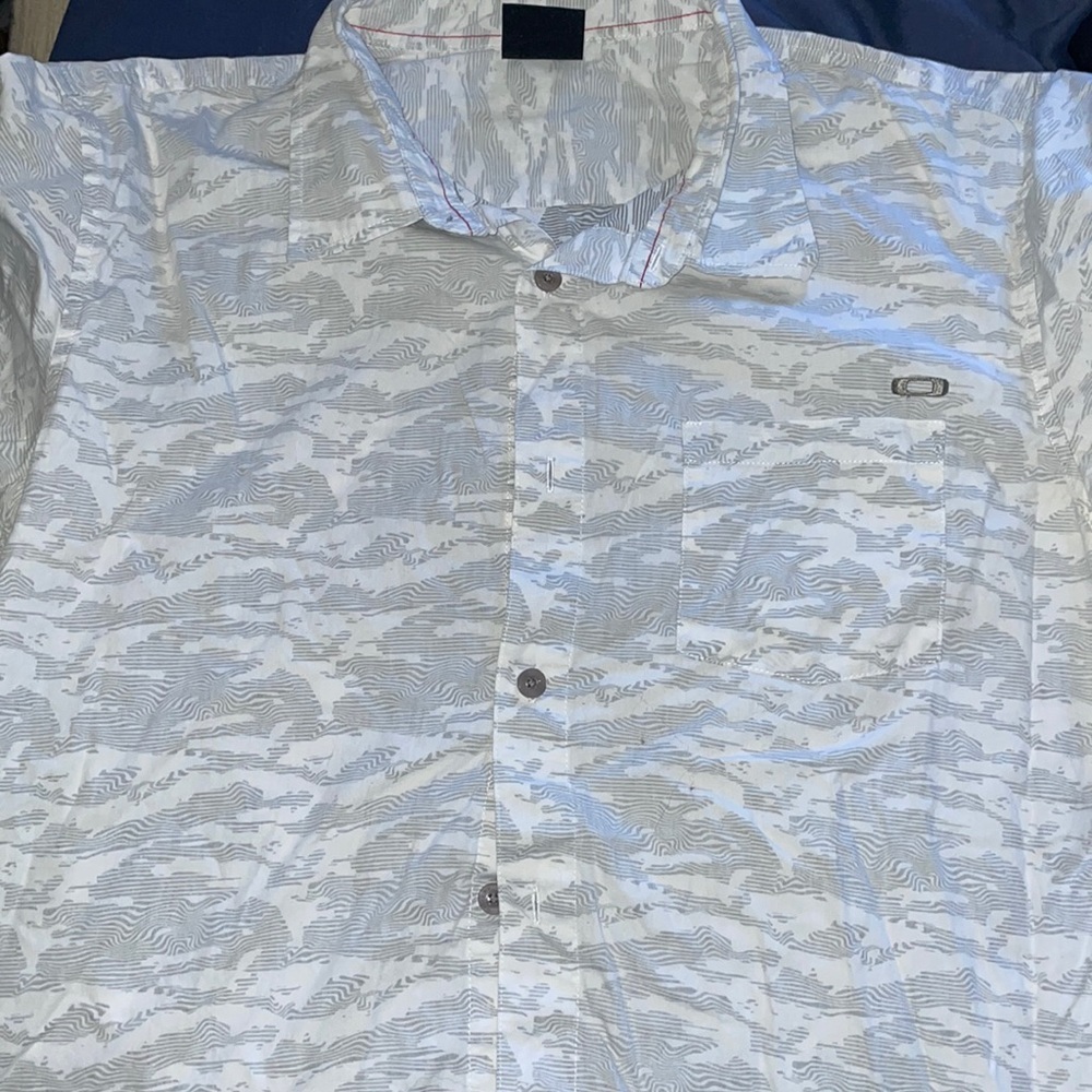 Oakley Shirt